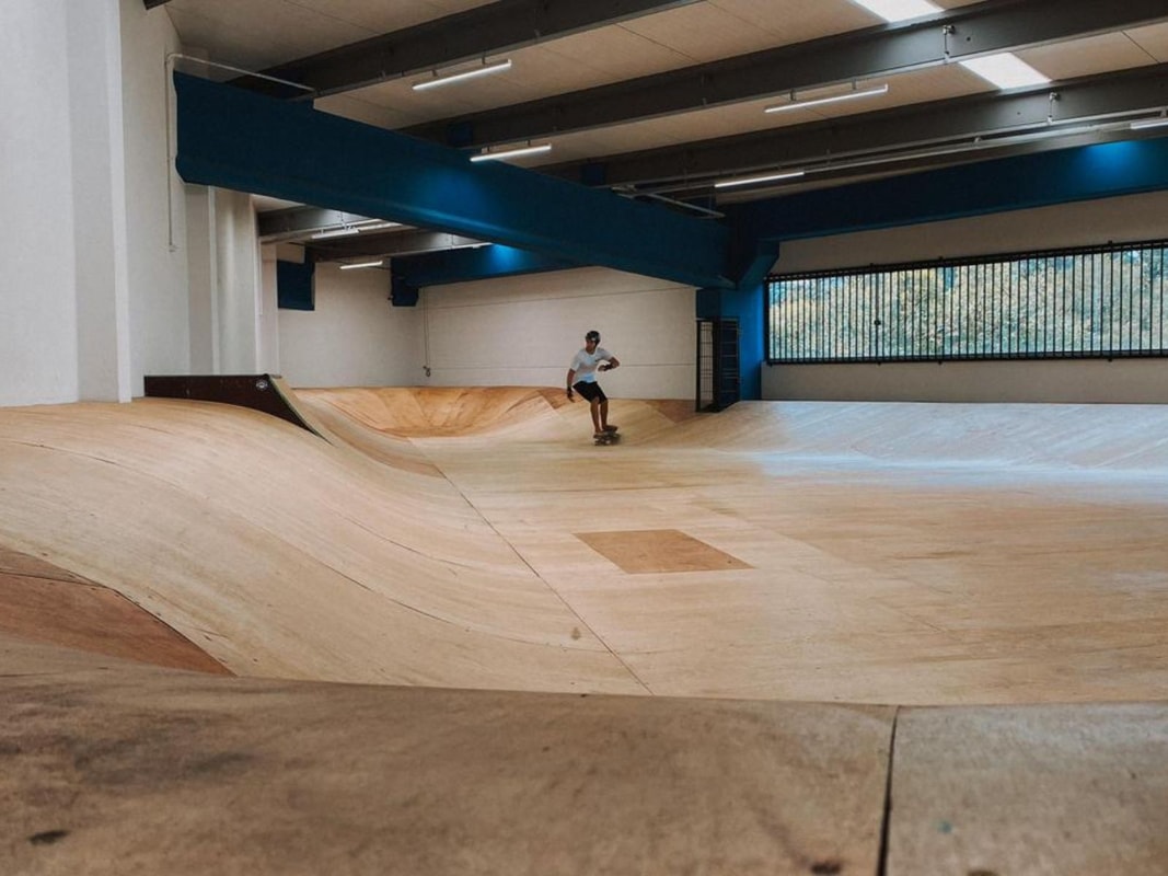 Surf Skate Park Indoor — Surf Center Ribeirão Preto
